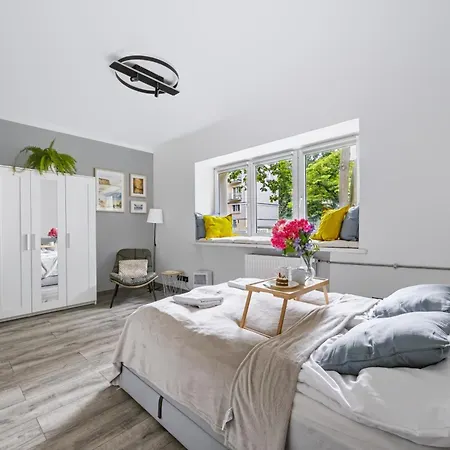 Center - Old Town Nearby & Work Desk - By Rentujemy Appartement